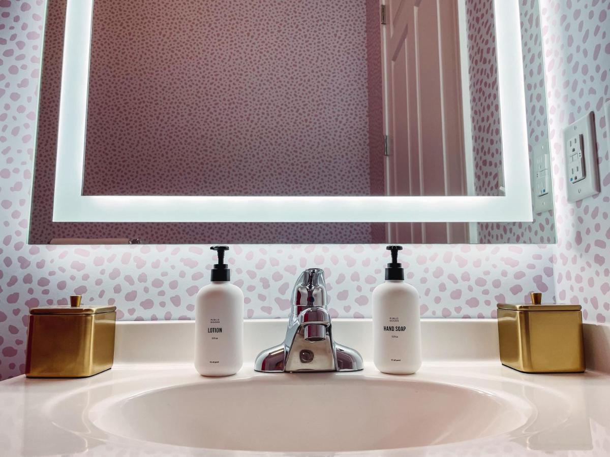 Dolly'S Delight - Boutique Bliss Mins From Broadway Villa Nashville Exteriör bild